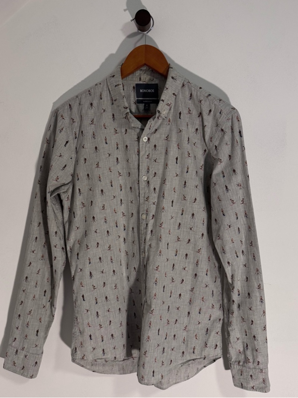 Bonobos Light Gray Button-Front Collar Shirt with Small Skier Motif